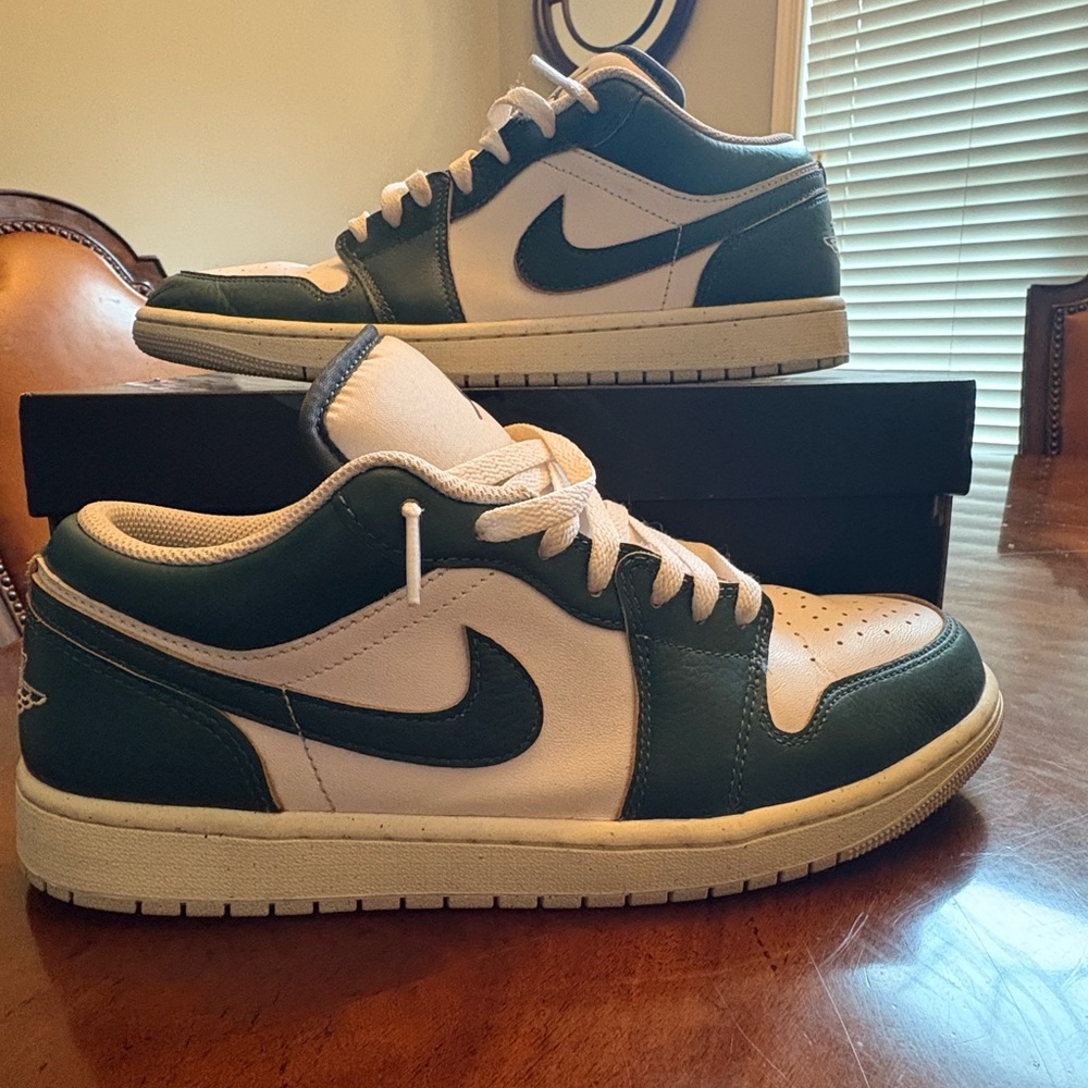 Nike Forest Green and White Low-Top Sneakers